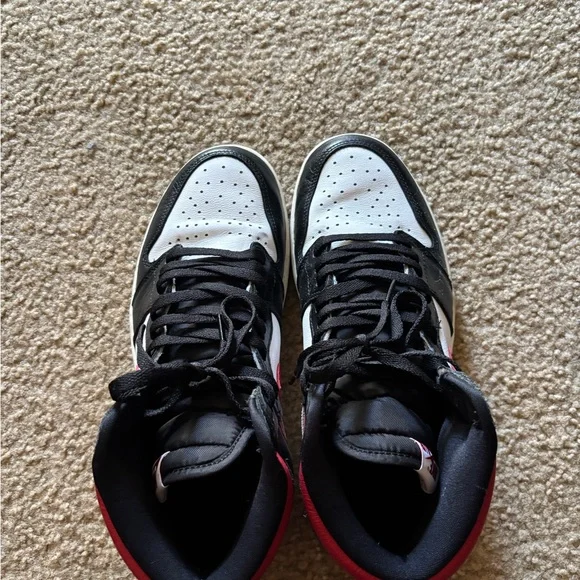 Nike Air Jordan 1 Retro High OG Gym Red Black Sail Mens 10.5 Excellent condition